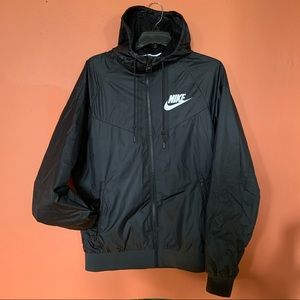 NIKE Men’s Black Windbreaker